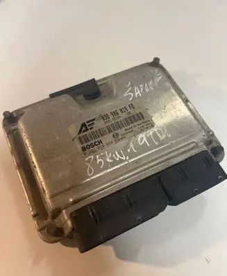 Volkswagen Sharan Engine control unit/module 038906019FB 28SA4996 0281010664