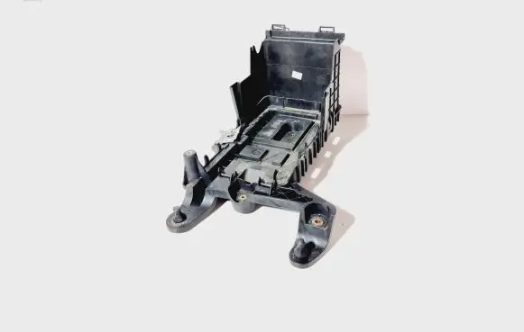 Audi Q3 8U Battery tray 1K0O15333 1K0915325B 1K0915325