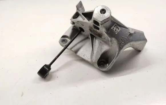Audi A5 Engine mounting bracket 8B3199307