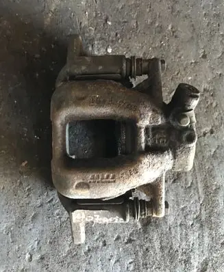 Peugeot 407 Front brake caliper