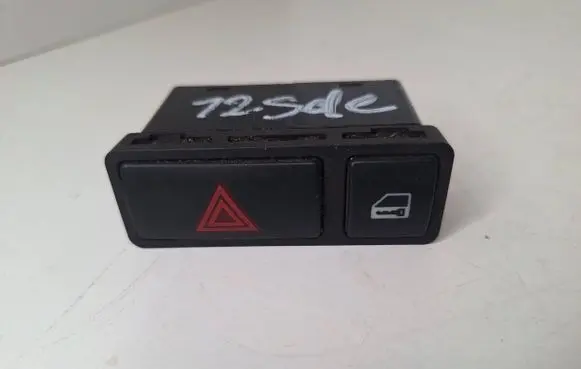 BMW X5 E53 Hazard light switch 8368920