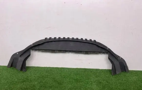 Volvo C70 Front bumper skid plate/under tray 30763681