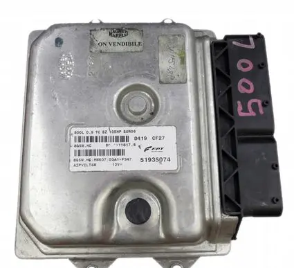 Fiat 500 Engine control unit/module 51935074 8GSWHG