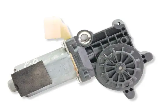 Volvo S60 Front door window regulator motor 101354XXX