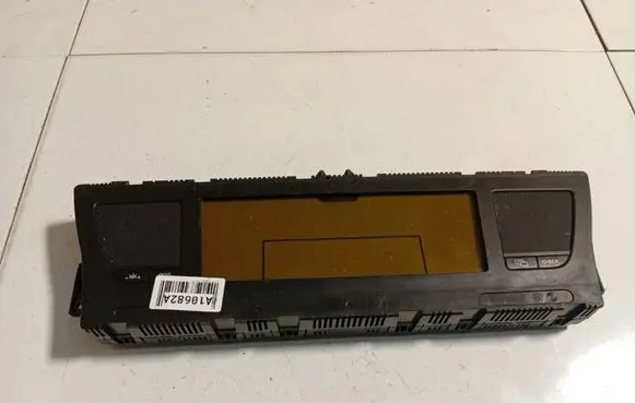Citroen C4 I Picasso Speedometer (instrument cluster) P9663755980