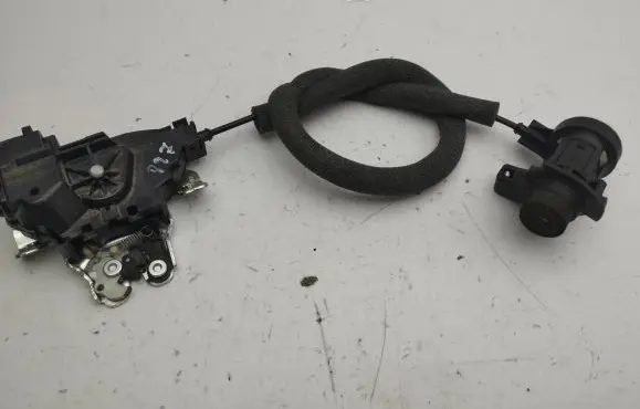 Mercedes-Benz E W213 Tailgate/trunk/boot lock/catch/latch A2047500485