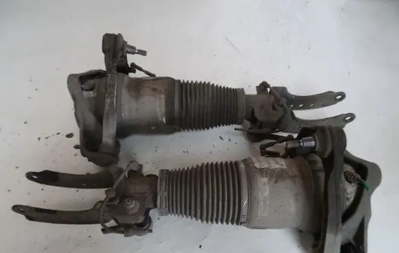 Audi Q7 4M Rear shock absorber with coil spring 