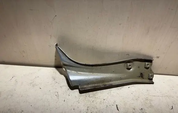 Skoda Octavia Mk3 (5E) Fender mounting bracket 5E0821141