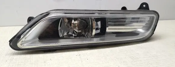 Volkswagen PASSAT B7 Front fog light 17662402