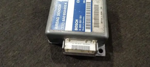 Audi A8 S8 D2 4D Airbag control unit/module 8A0959655K 0285001151