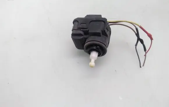 Headlight level adjustment motor