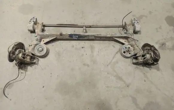 Volkswagen PASSAT B5 Rear subframe 