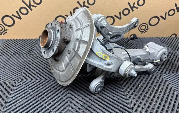 Alfa Romeo Giulia Rear wheel hub spindle/knuckle