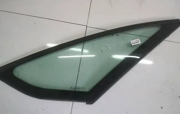 Citroen C4 Grand Picasso Front triangle window/glass AS2