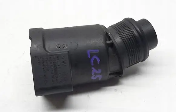Audi A3 S3 8P Air intake hose/pipe 04L131111G