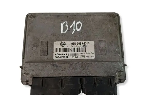 Volkswagen Polo IV 9N3 Engine control unit/module 03D906033F 5WP40298 R4052631