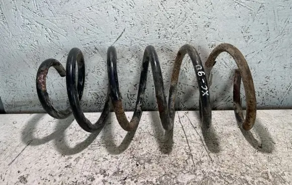 Volvo XC90 Front coil spring