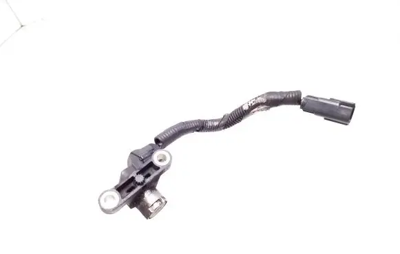 Volvo V70 Crankshaft position sensor 30637803