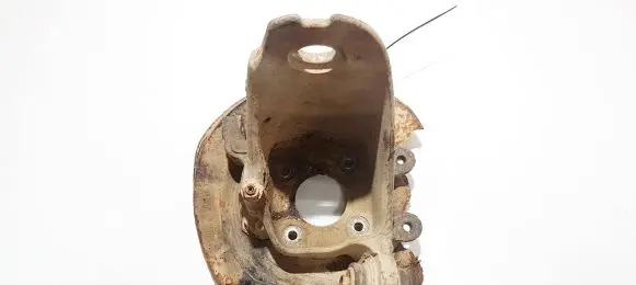 Rear wheel hub