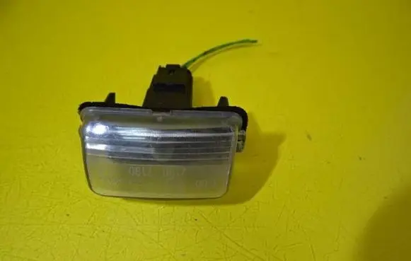 Peugeot 407 Number plate light 7190