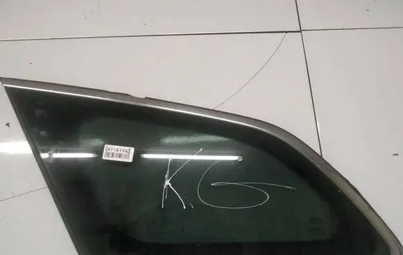 Toyota Avensis T270 Rear side window as3