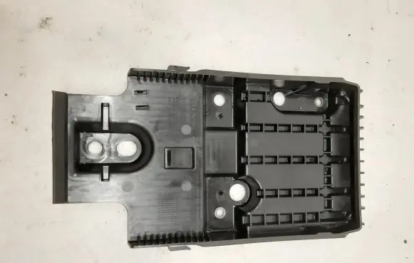 Volvo XC90 Battery tray 31688220