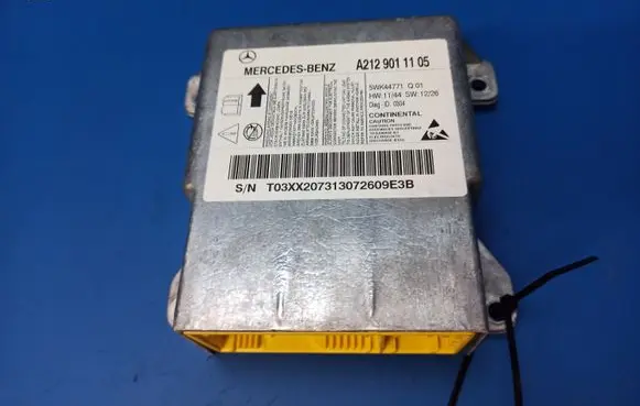 Mercedes-Benz E W212 Airbag control unit/module A2129011105 5WK44771