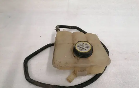 Ford Focus C-MAX Coolant expansion tank/reservoir 3M5H8K218
