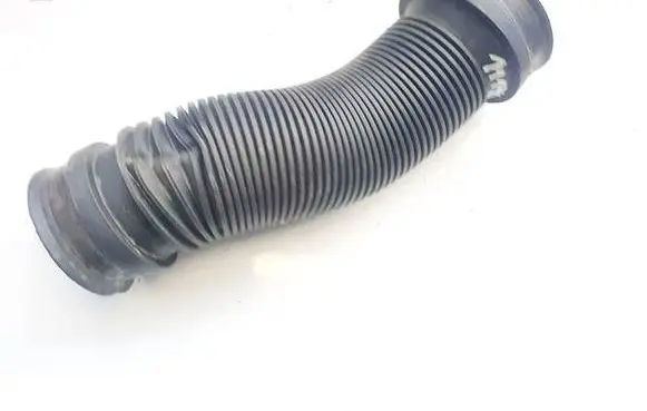 Opel Astra H Air intake hose/pipe 13105267 FT0023935