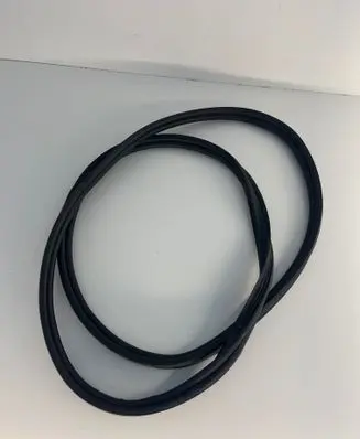 Trunk rubber seal (body)