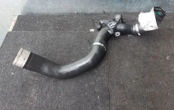Renault Clio IV Intercooler hose/pipe