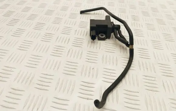 Opel Zafira C Turbo solenoid valve 55576356