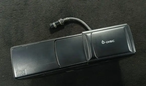 CD/DVD changer