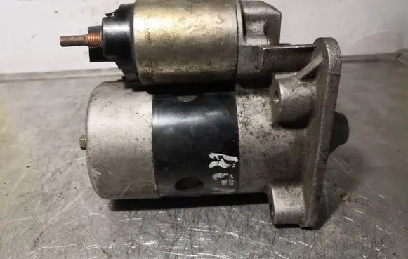 Renault Scenic I Starter motor M002T13581 7700274351