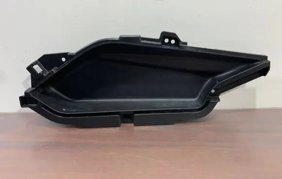 Mitsubishi Outlander IV Other center console (tunnel) element 8011C443 SPC08486