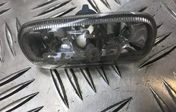 Audi A6 S6 C5 4B Front fender indicator light 8E0949127