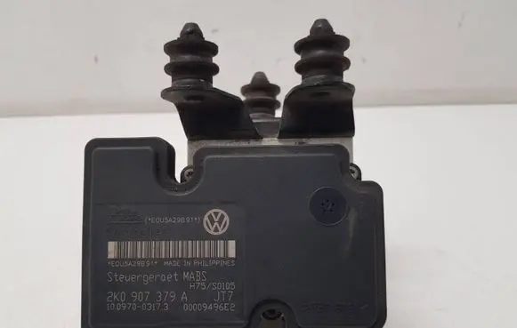 Volkswagen Caddy ABS Pump 2K0907379A 2K0614117A