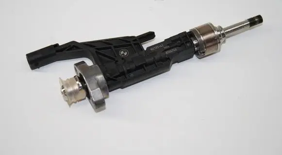 BMW X1 U11 Fuel injector 8744746