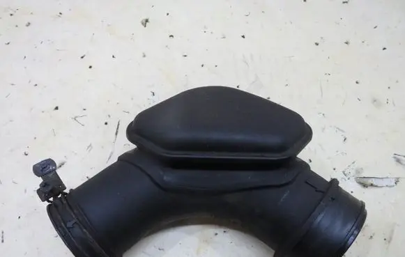 KIA Sportage Air intake duct part 28138-2Y310-2