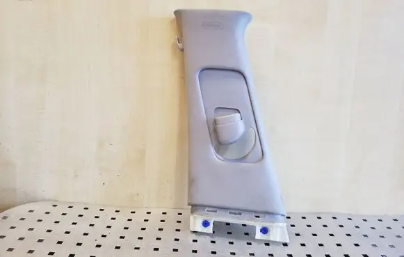 Hyundai i40 (B) pillar trim (top)