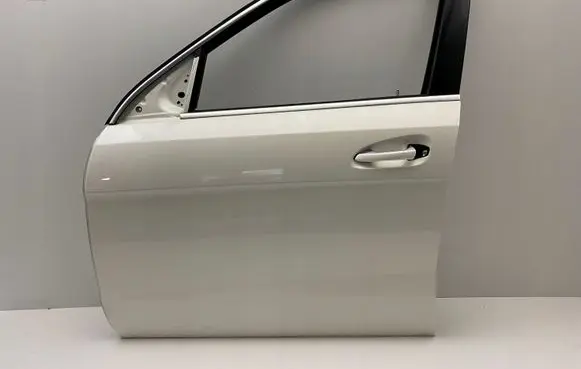 Mercedes-Benz GLS X166 Front door A1667200105