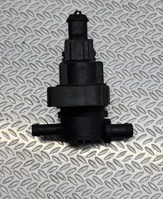 Mercedes-Benz E W210 Valve vacuum 0004701593