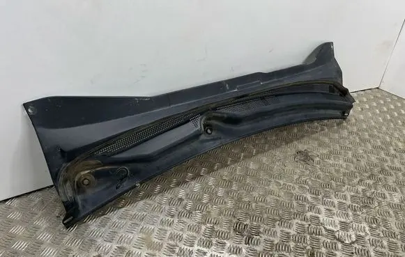Jeep Compass Wiper trim 5UT09TRMAB