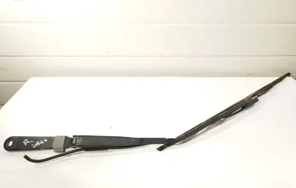 Iveco Daily 5th gen Front wiper blade arm 80005697