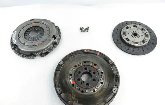 Fiat Croma Dual mass flywheel 415084110
