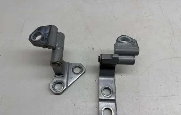 Lexus GS 300 350 430 450H Front door hinge set 68730-30180