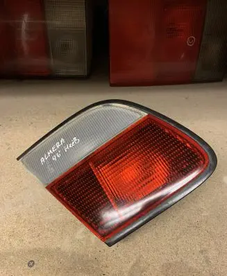 Nissan Almera Tailgate rear/tail lights 4728B