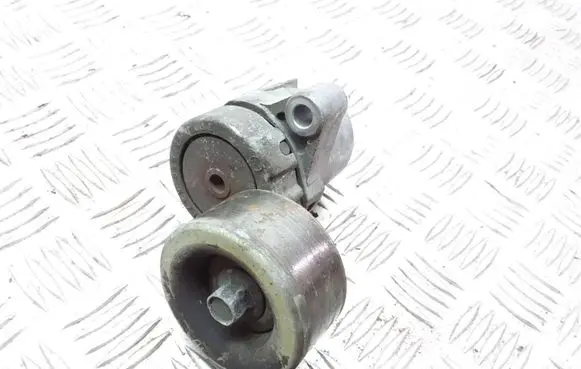 Mazda 6 Generator/alternator belt tensioner