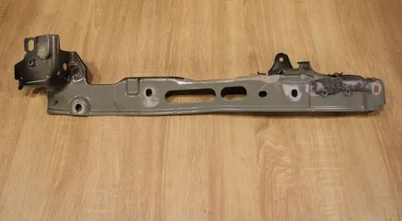 Renault Megane II Fender mounting bracket 8200268140