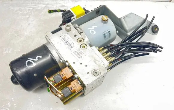 Mercedes-Benz CLK A209 C209 Convertible roof hydraulic pump A2098000330